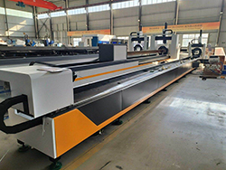 ماكينة فايبر ليزر CNC لقطع الأنابيب المعدنية